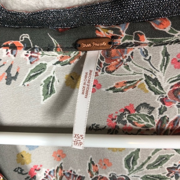 Free People Wildflower Zip Kimono Too Size XS/S Black Floral Sheer Baggy Nature - Picture 5 of 6